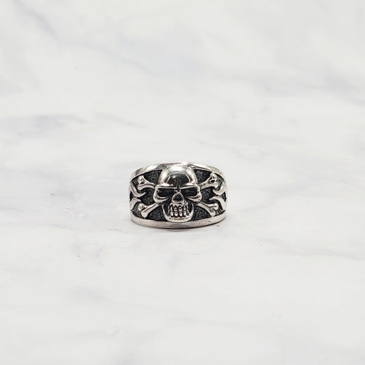 Crossbones Skull Ring